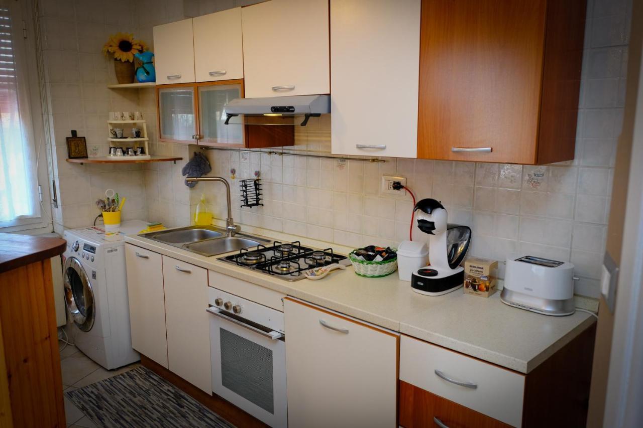 Appartamento Con Tre Camere - Zona Centrale Алесандрия Екстериор снимка
