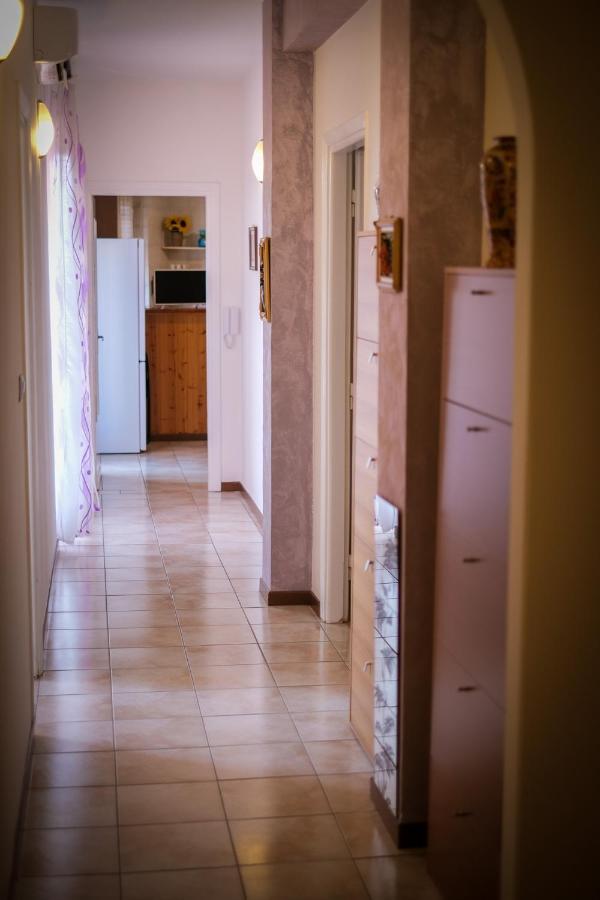 Appartamento Con Tre Camere - Zona Centrale Алесандрия Екстериор снимка