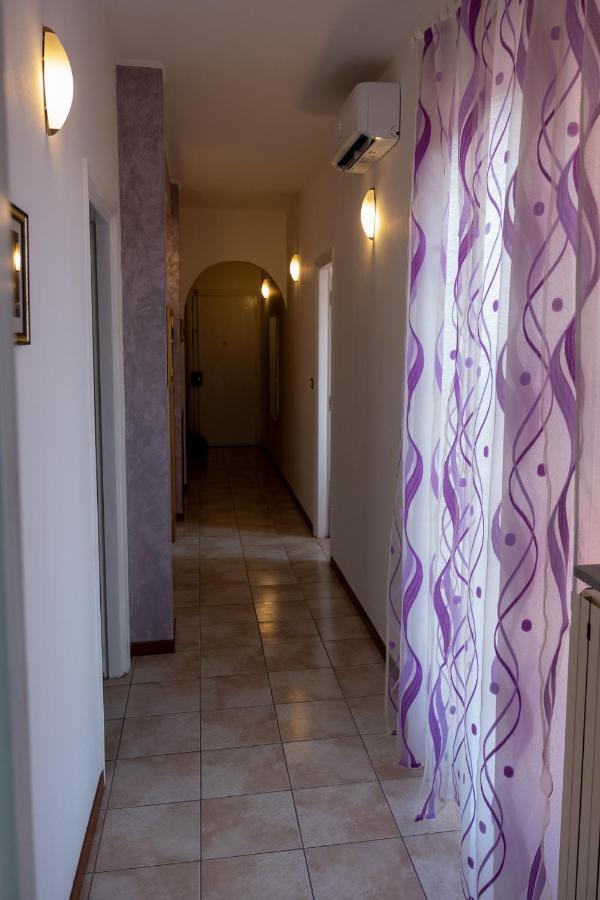Appartamento Con Tre Camere - Zona Centrale Алесандрия Екстериор снимка